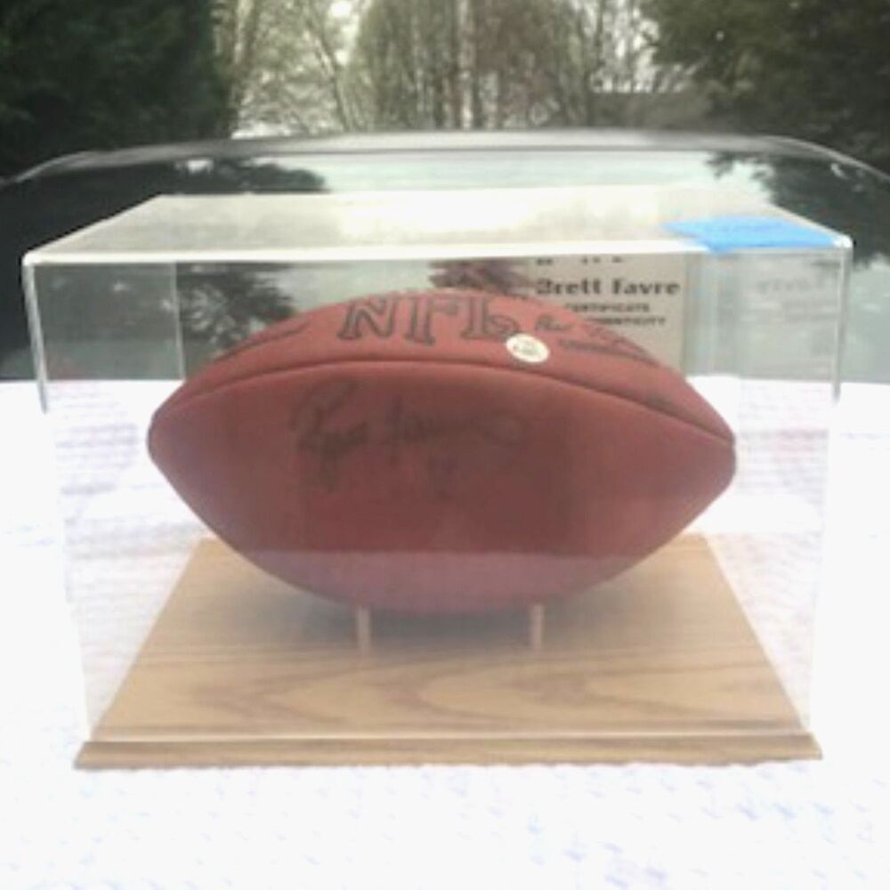 Brett Favre Autographed Football w/ C.O.A. & Protective Case . Green Bay Packers